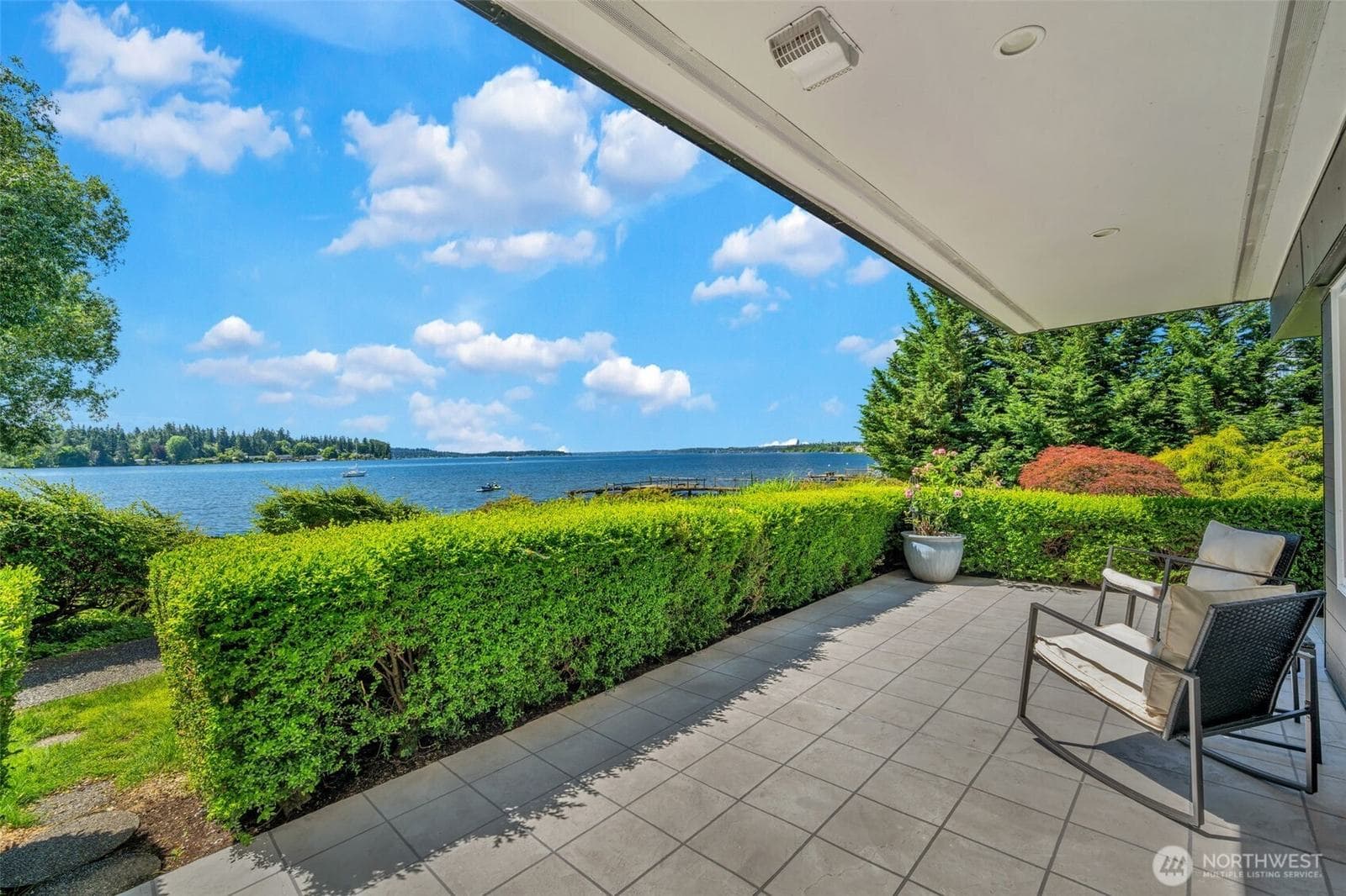 9201 NE Juanita Drive #101, Kirkland, Washington